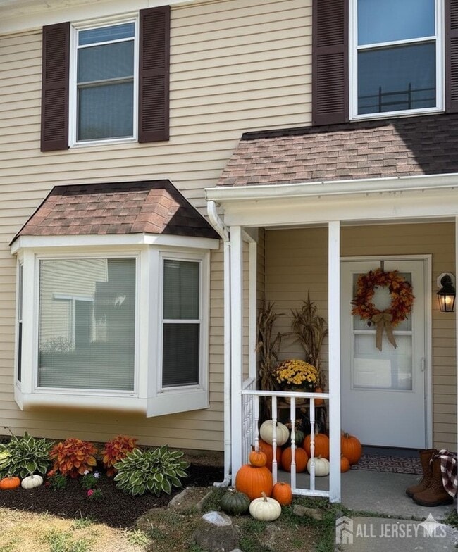 Primary Photo - 31 Van Pelt Ct