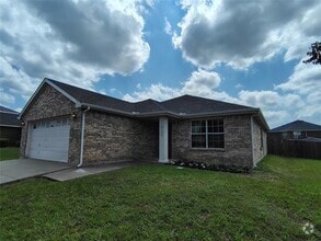 Building Photo - 8100 MacGregor Dr