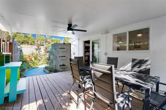 Building Photo - 212 SW 1st Ave