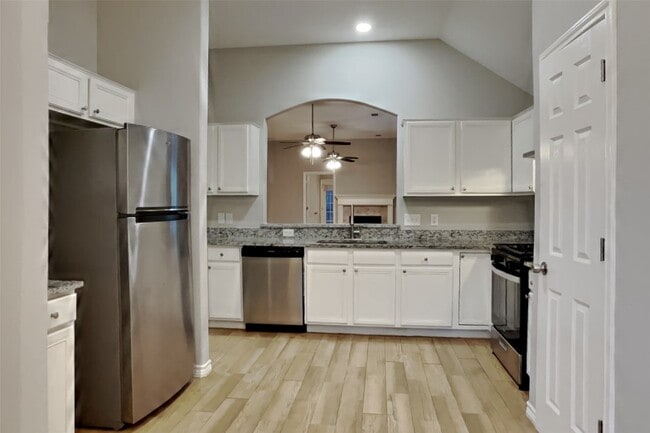 Building Photo - 3344 Zubin Ln