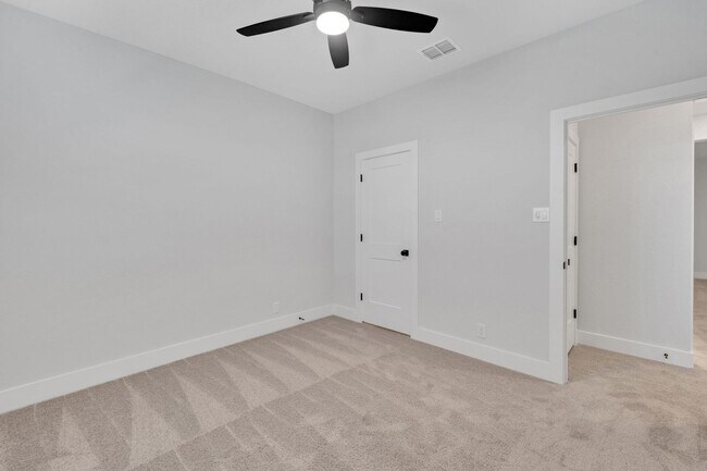 Building Photo - Beautiful 4 Bedroom New Construction Luxur...