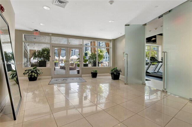 Building Photo - 1250 S Miami Ave