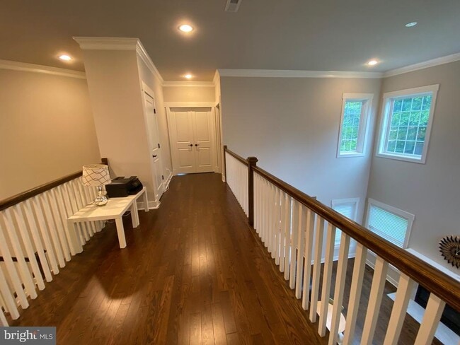 Building Photo - 2233 N Underwood St