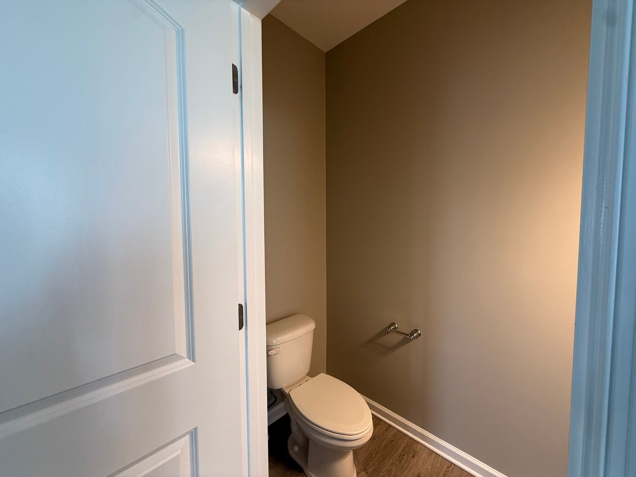 Building Photo - 270 Mabdarin Dr