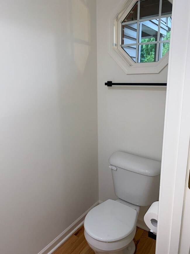 Building Photo - Don't Miss Out On This New Cumberland Town-Home For Rent, 3 Stories/3 Bedrooms/2.5 Bathroom In We...