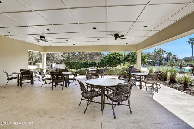 Building Photo - 136 Oyster Bay Way