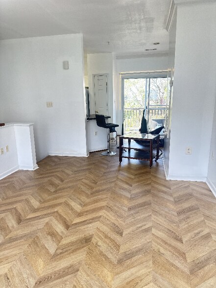 Building Photo - 43560 Evergold Terrace