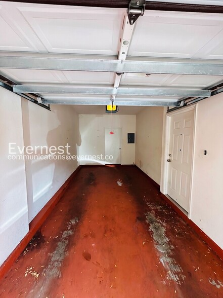 Building Photo - 2139 Chianti Pl