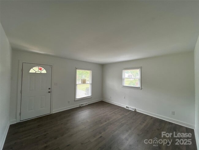 Building Photo - 3709 Topsfield Rd