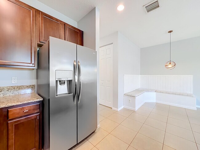 Building Photo - 57 Atwell Dr
