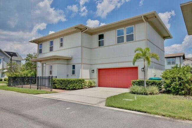 Building Photo - Charming 3/2.5 Courtyard Home with Loft & ...