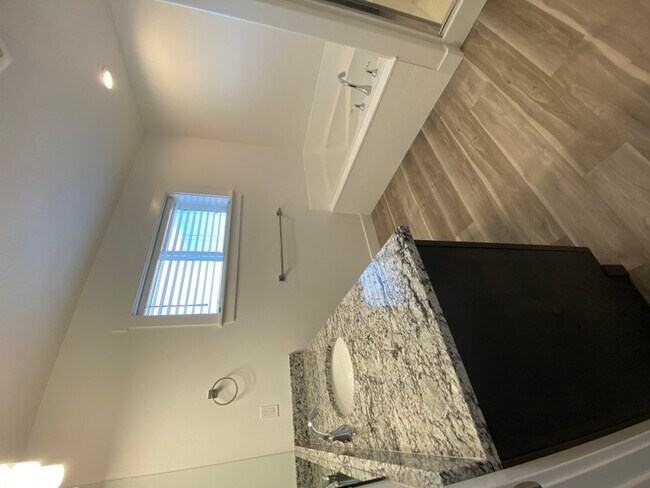 Building Photo - 2035 N 350 E