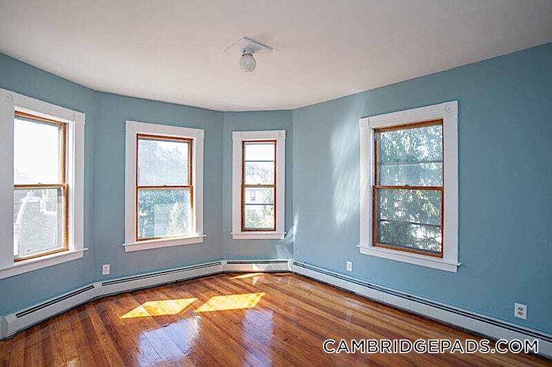 Building Photo - 173 Rindge Ave