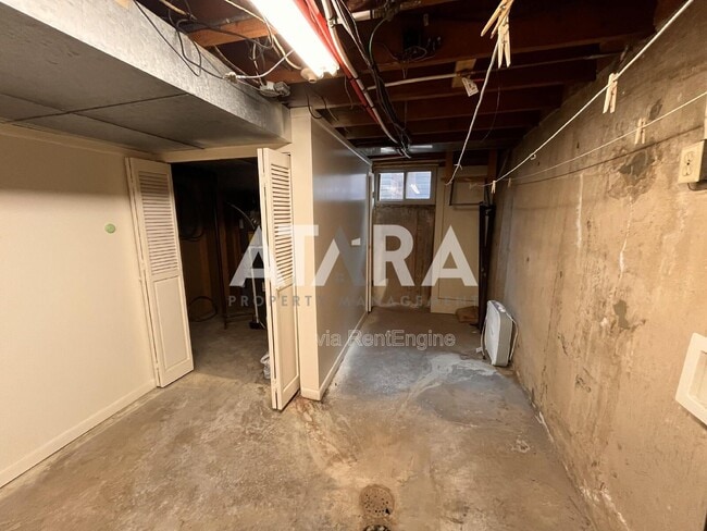 Building Photo - 1331 Thornton Ave