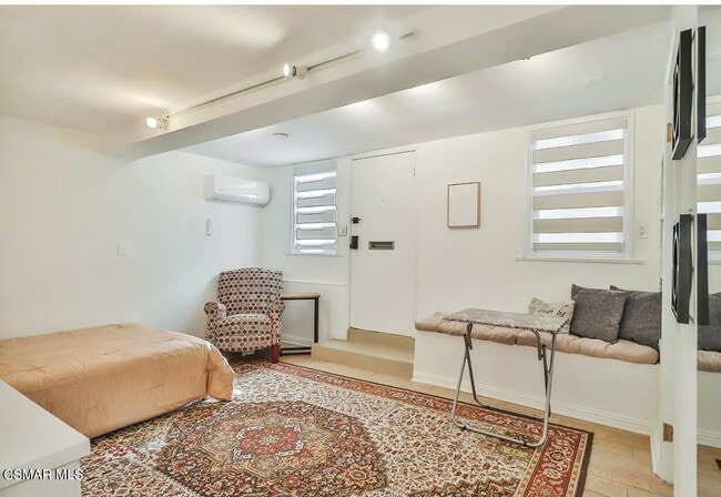 Building Photo - 1637 Malcolm Ave