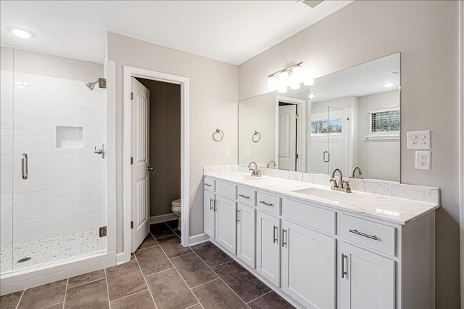 Building Photo - New Build in Oakland, TN!