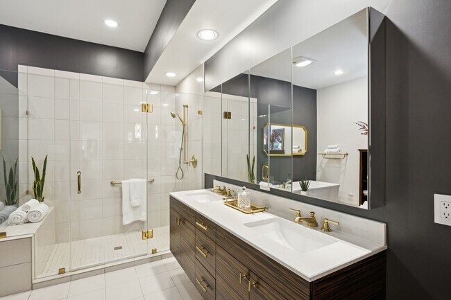 Building Photo - 4964 Post Oak Timber Dr