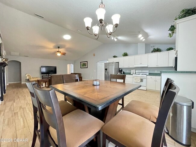 Building Photo - 945 McDonald Rd