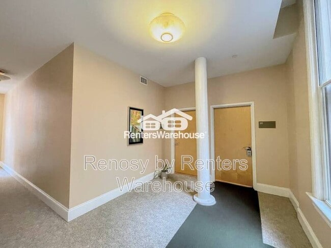 Building Photo - 219 Granby St