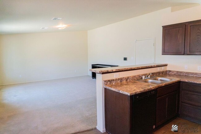 Building Photo - 4319 S Desert Willow Wy