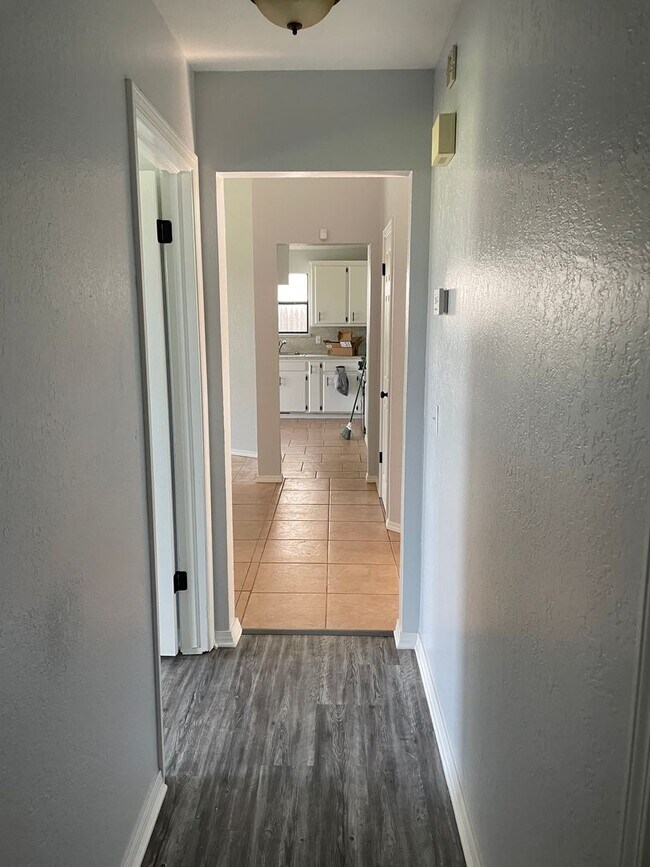Building Photo - Completely remodeled and ready for move in...