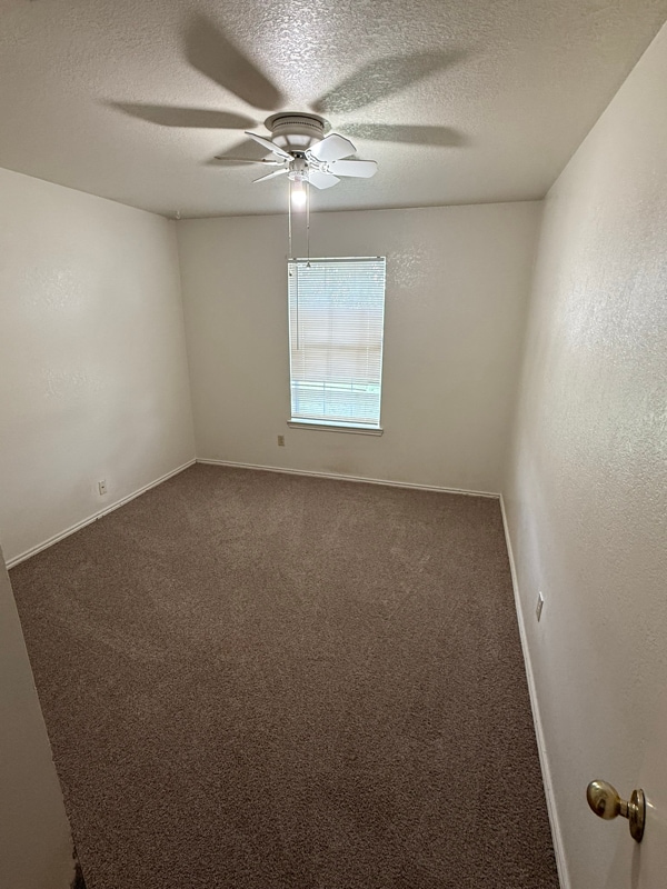 Building Photo - 4200 Lonesome Dove Dr