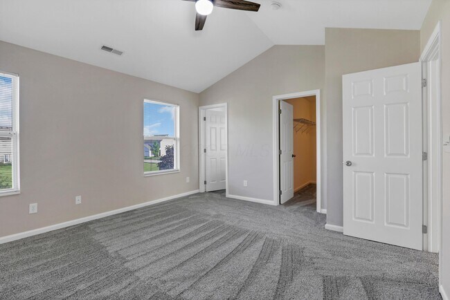 Building Photo - 419 Fuller's Cir
