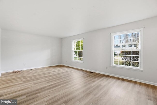 Building Photo - 9713 Waterline Dr