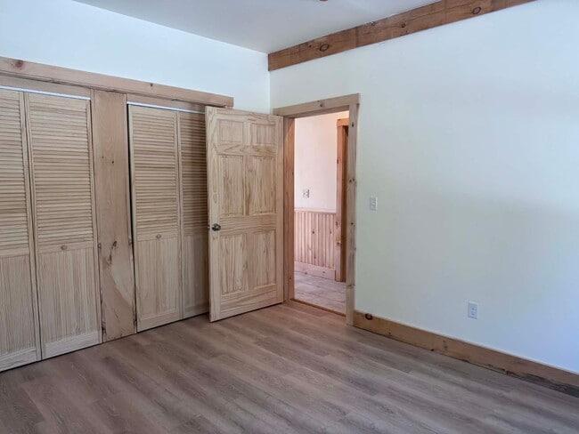 Building Photo - Meadow Woods