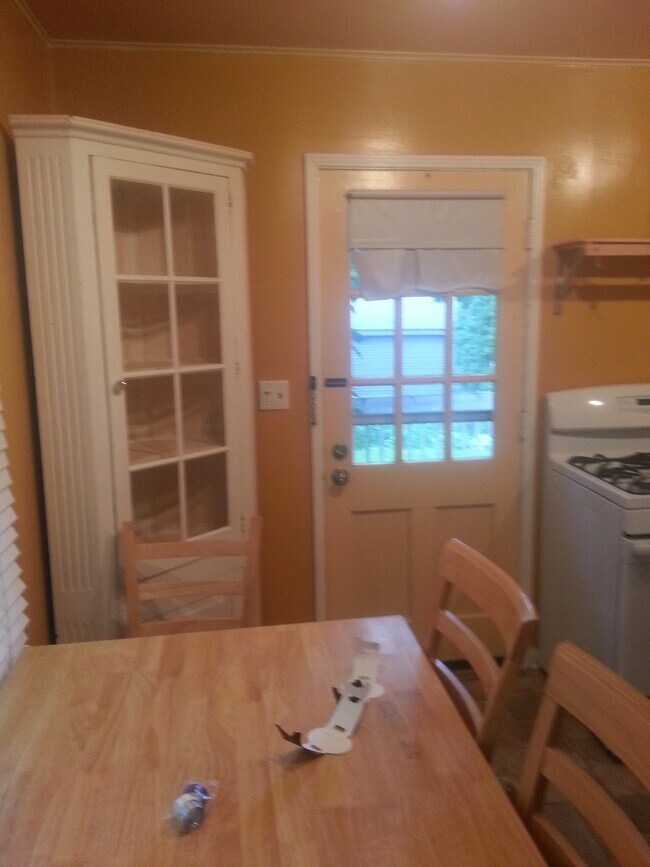 Building Photo - 1307 Belmar Pl