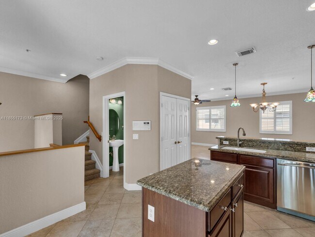 Building Photo - 2891 S Greenleaf Cir