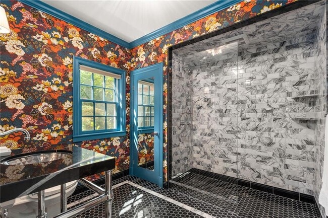 Building Photo - 530 Blackstone Blvd