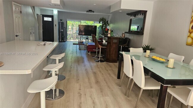 Building Photo - 16446 NE 27th Pl