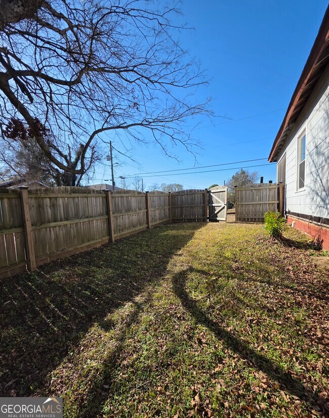 Building Photo - 1492 Virginia Ave