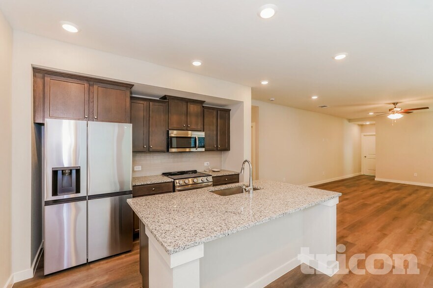 Building Photo - 2544 Finch Holw Dr