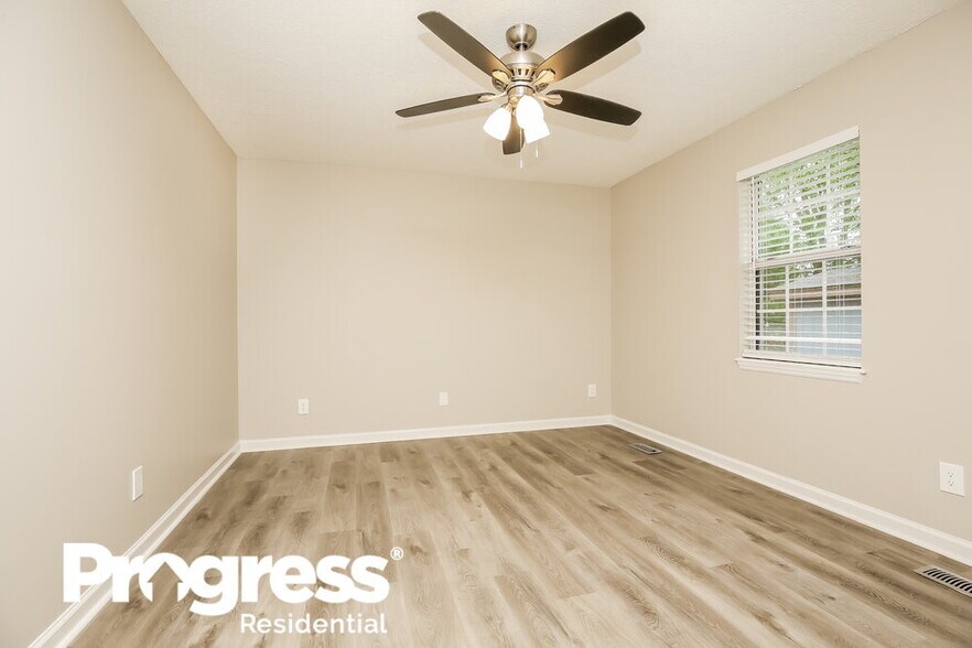 Building Photo - 2525 Tiffany Ct