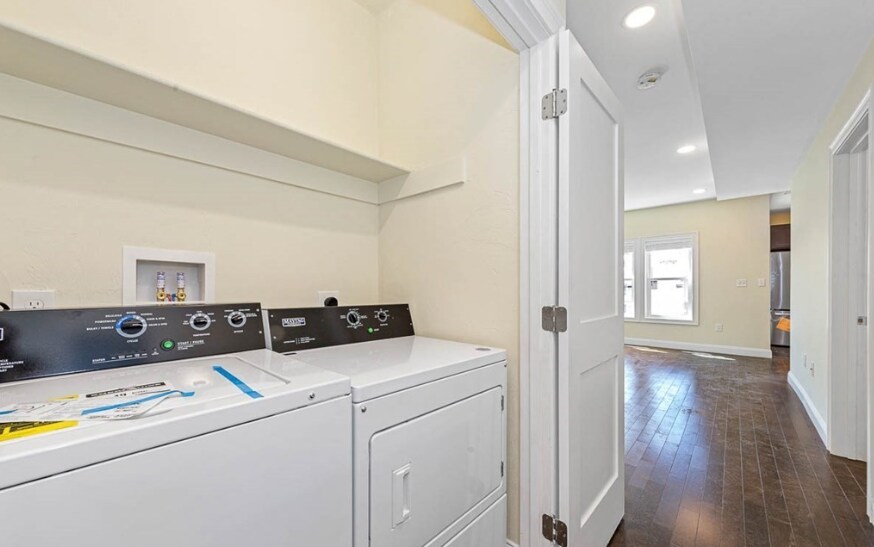 Building Photo - 85 Fern Rd