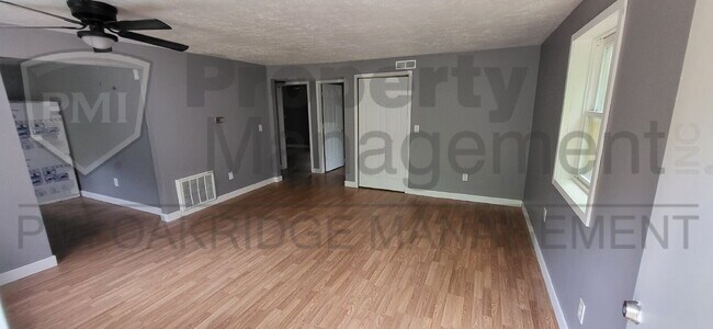 Building Photo - 2 Bedroom Country apartment