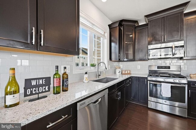 Building Photo - 23445 Millville Woods Square