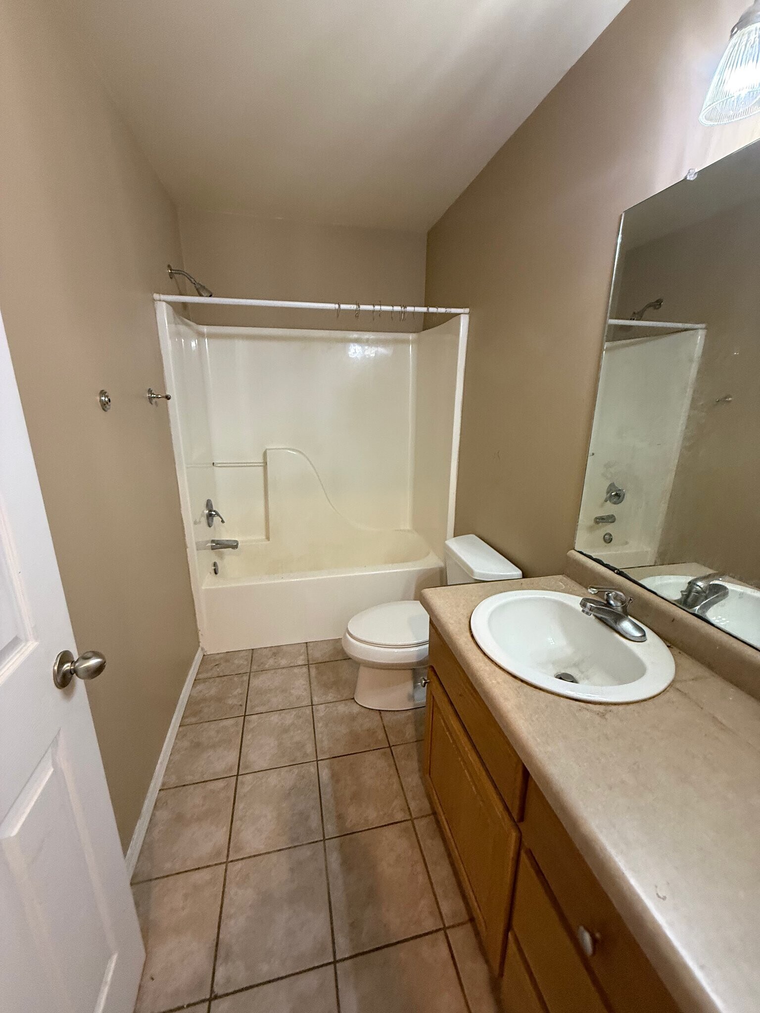 Building Photo - 1205 N Nashville Pl