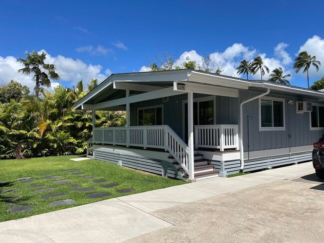 Primary Photo - Kailua Lifestyle in 2 Bedroom 2 Bath Charmer