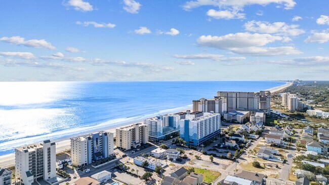 Building Photo - 4701 S Ocean Blvd