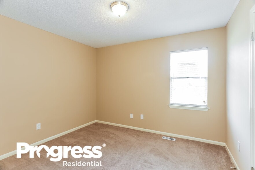 Building Photo - 108 Spring Glade Cir