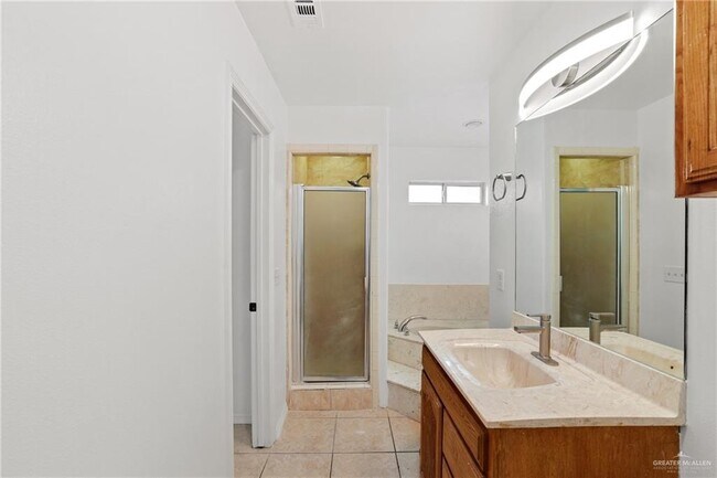 Building Photo - 25 Via Cantera Dr