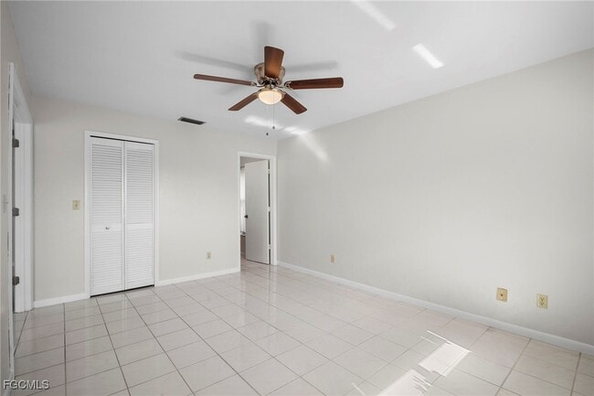 Building Photo - 9721 Deerfoot Dr