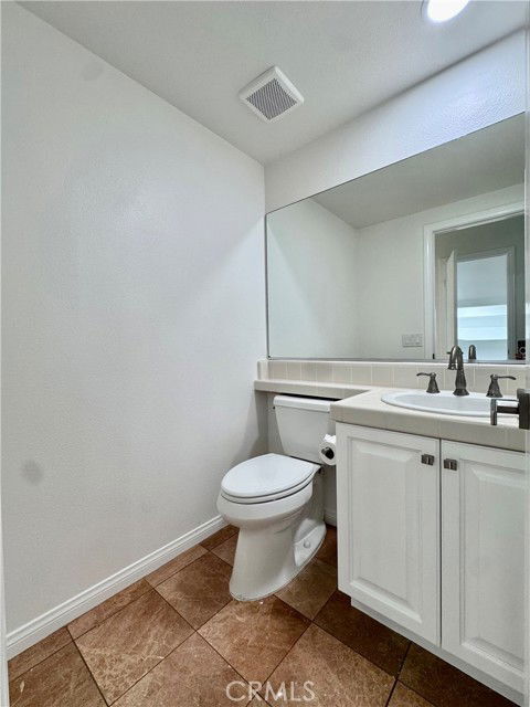 Building Photo - 19032 Avondale Ln