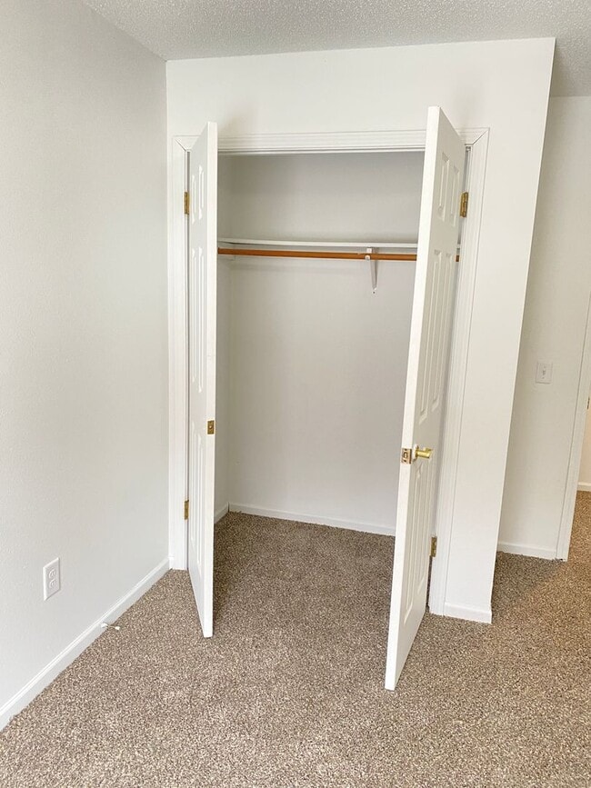 Interior Photo - The Vista