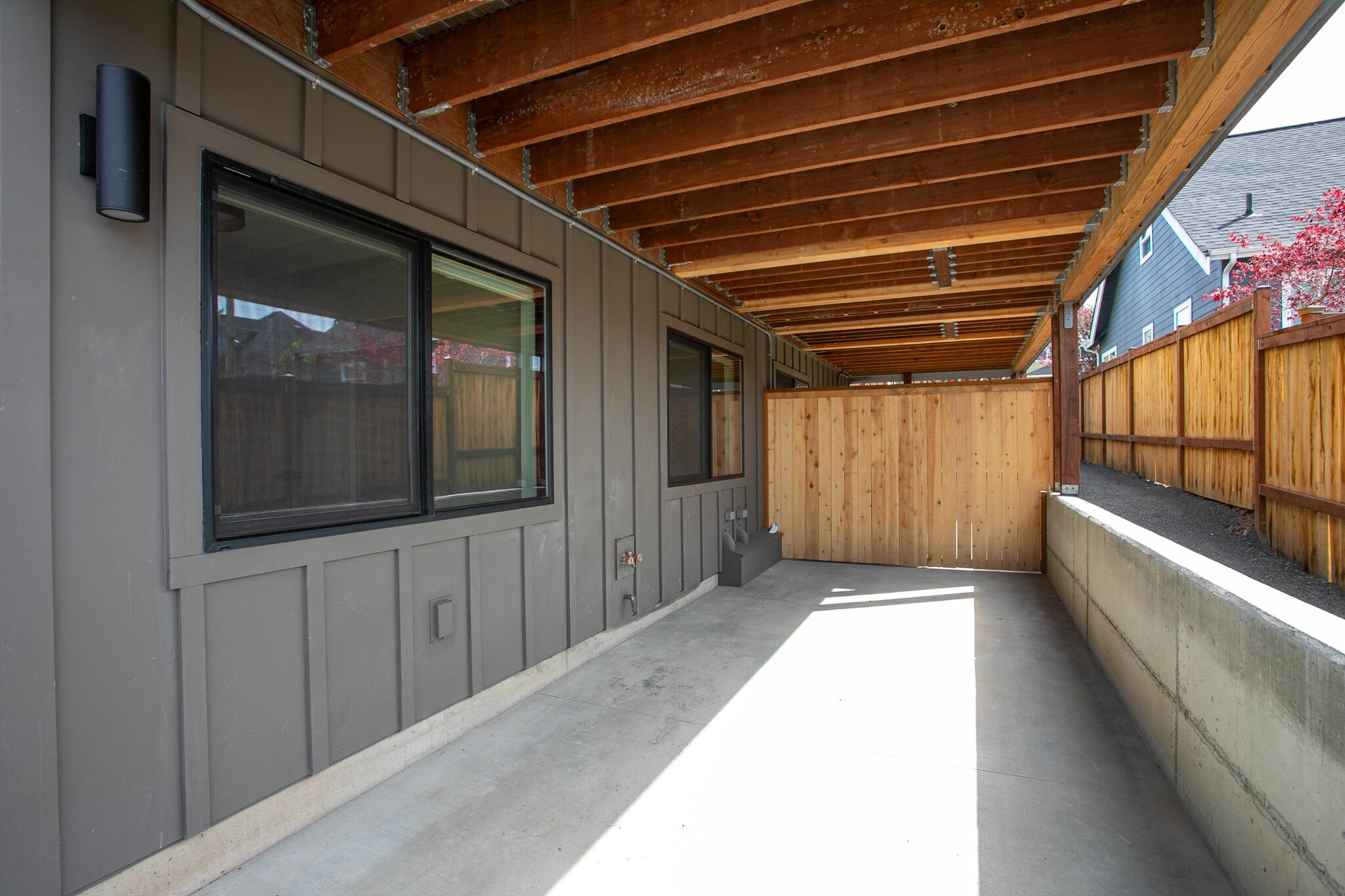 Building Photo - 2517 Vallette St