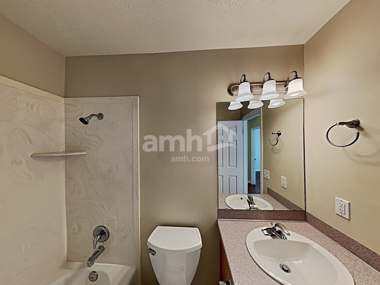 Building Photo - 120 S 1660 W