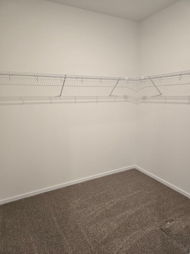 Building Photo - 5190 E Dorado Ave